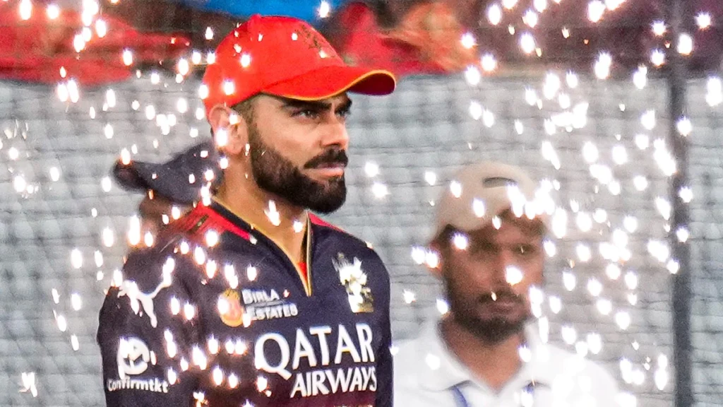 IPL 2025 Final: रॉयल चैलेंजर्स बेंगलुरु ने 18 वर्षों के इंतजार के बाद पहली बार जीता खिताब 2 IPL 2025 Final: रॉयल चैलेंजर्स बेंगलुरु ने 18 वर्षों के इंतजार के बाद पहली बार जीता खिताब